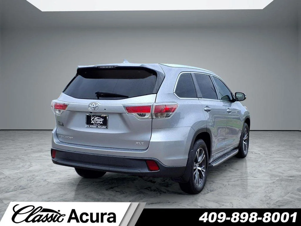 Used 2016 Silver Sky Metallic Toyota FWD 4dr V6 XLE (Natl) image 6
