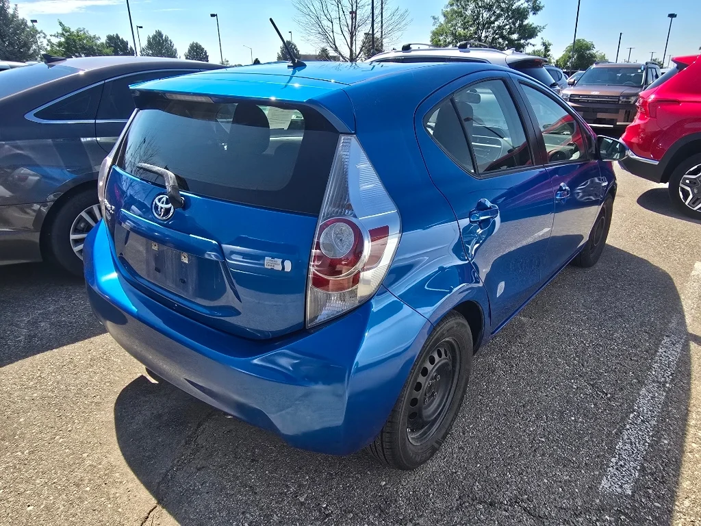 Used 2013 Blue Streak Metallic Toyota One image 14