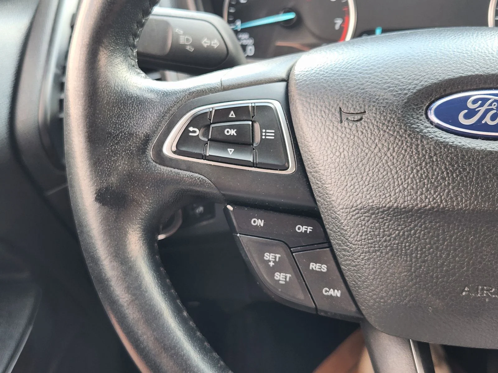 Used 2020 Black Ford SE image 27