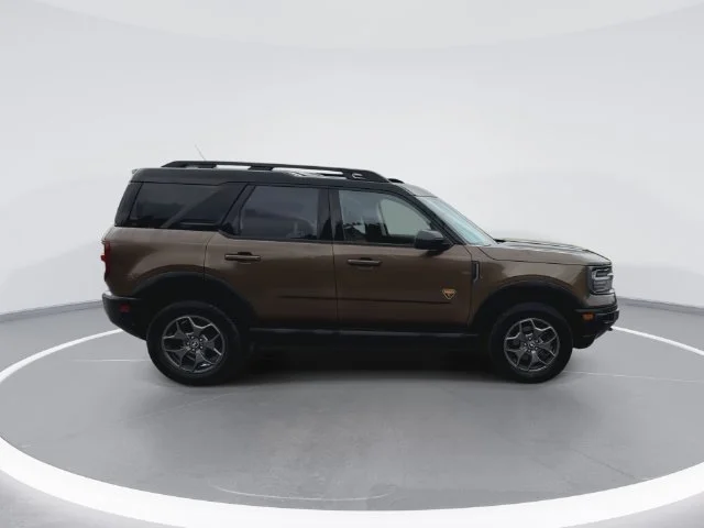 Used 2022 Brown Ford Badlands image 13