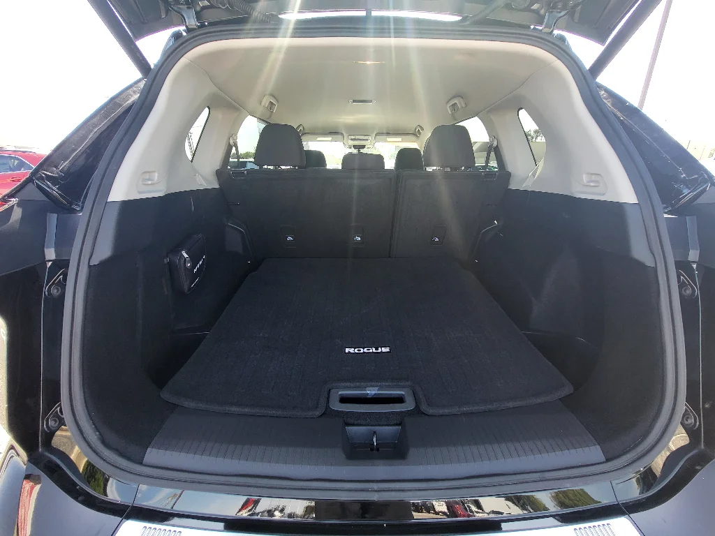 Used 2026 Super Black Nissan SV image 23