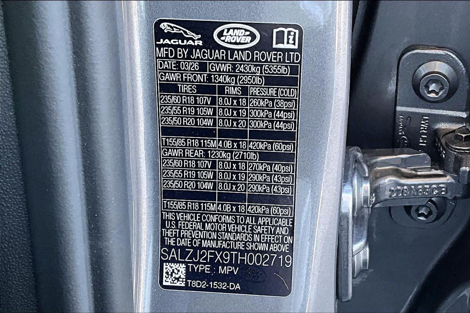New 2026 Eiger Grey Land Rover Core S image 22