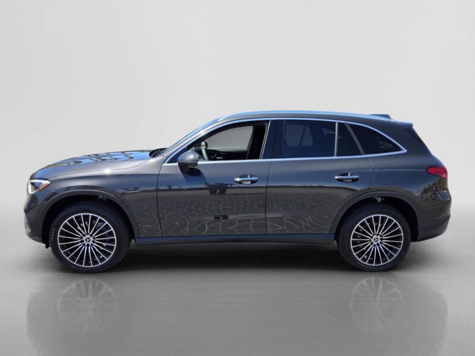 New 2026 Graphite Grey Metallic Mercedes-Benz GLC 300 SUV image 2