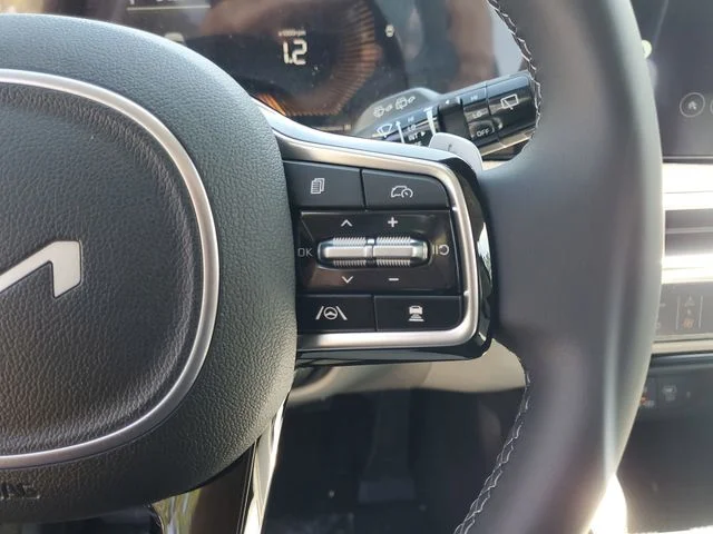 2025 Kia Sorento EX Hybrid - Photo 11