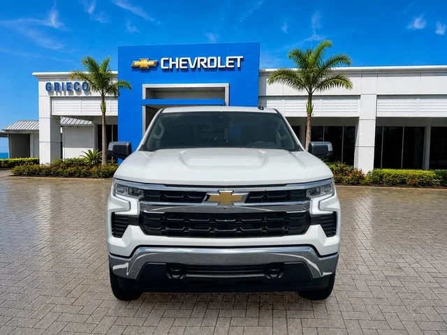 New 2026 Summit White Chevrolet LT (2FL) image 2