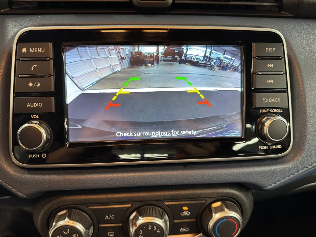 Used 2025 Black Nissan 1.6 SV image 20
