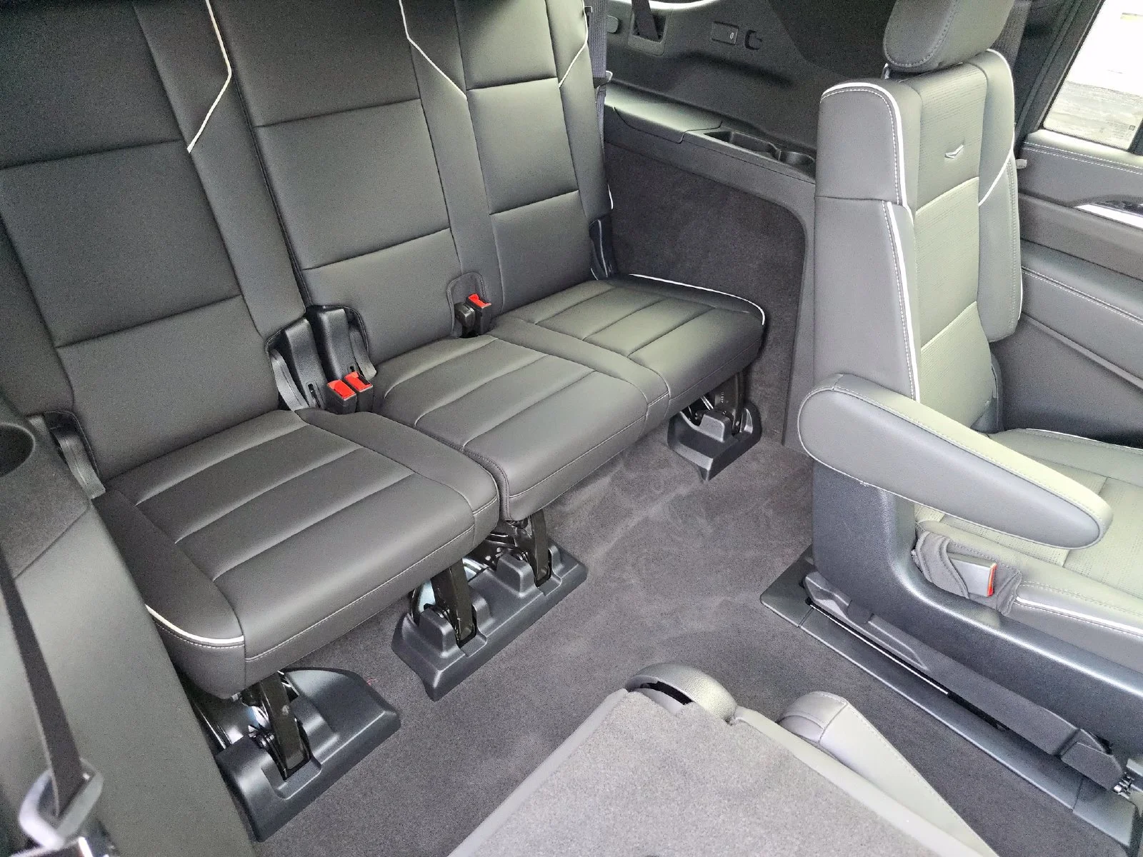 Certified Used 2026 Black Raven Cadillac Sport image 29