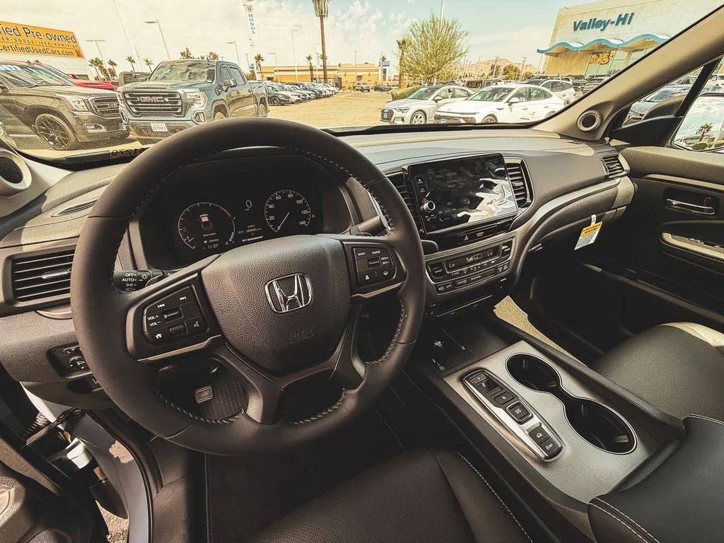 New 2026 Sonic Gray Pearl Honda RTL image 16