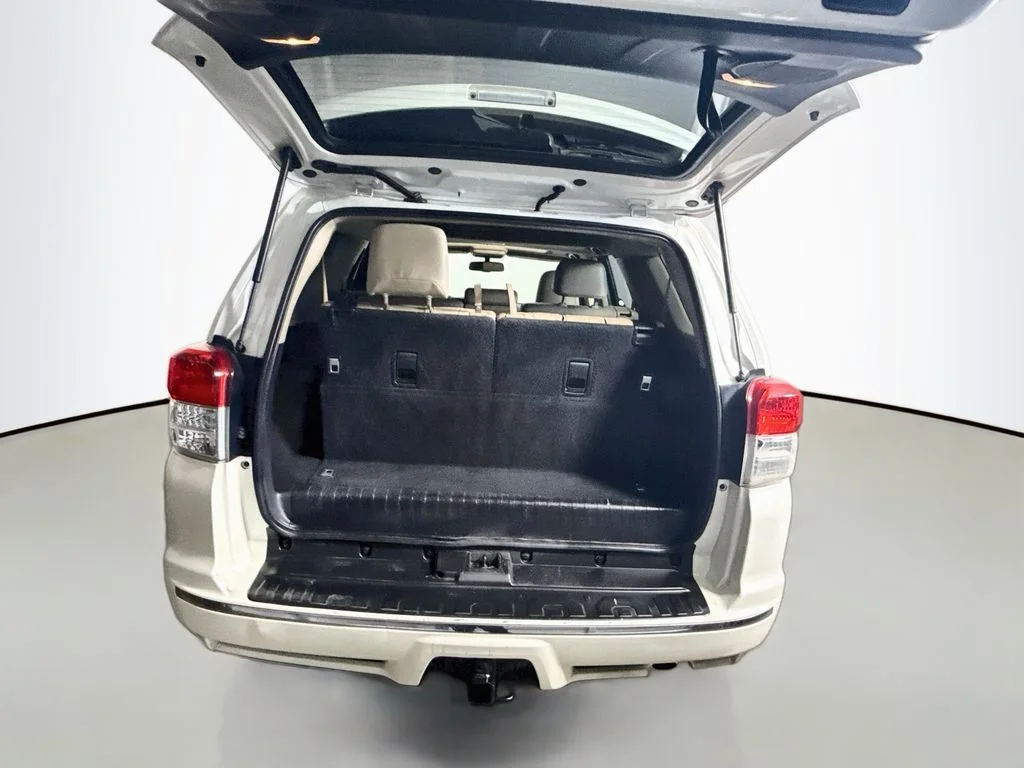 Used 2013 Blizzard Pearl Metallic Toyota Limited image 24