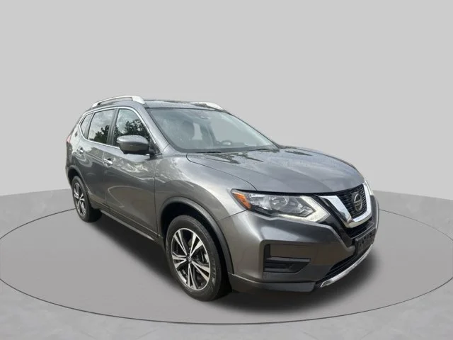Used 2019 Gray Nissan SV image 8