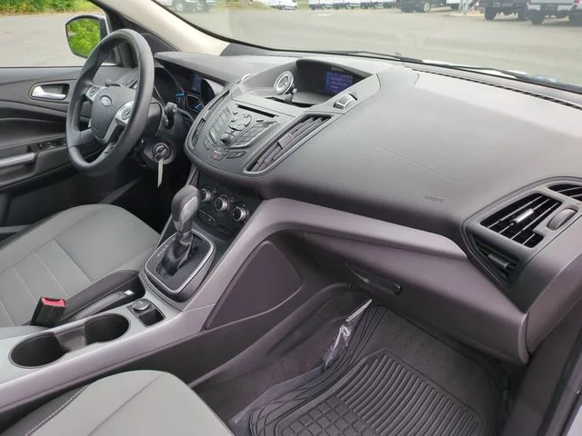 Used 2014 White Ford SE image 32