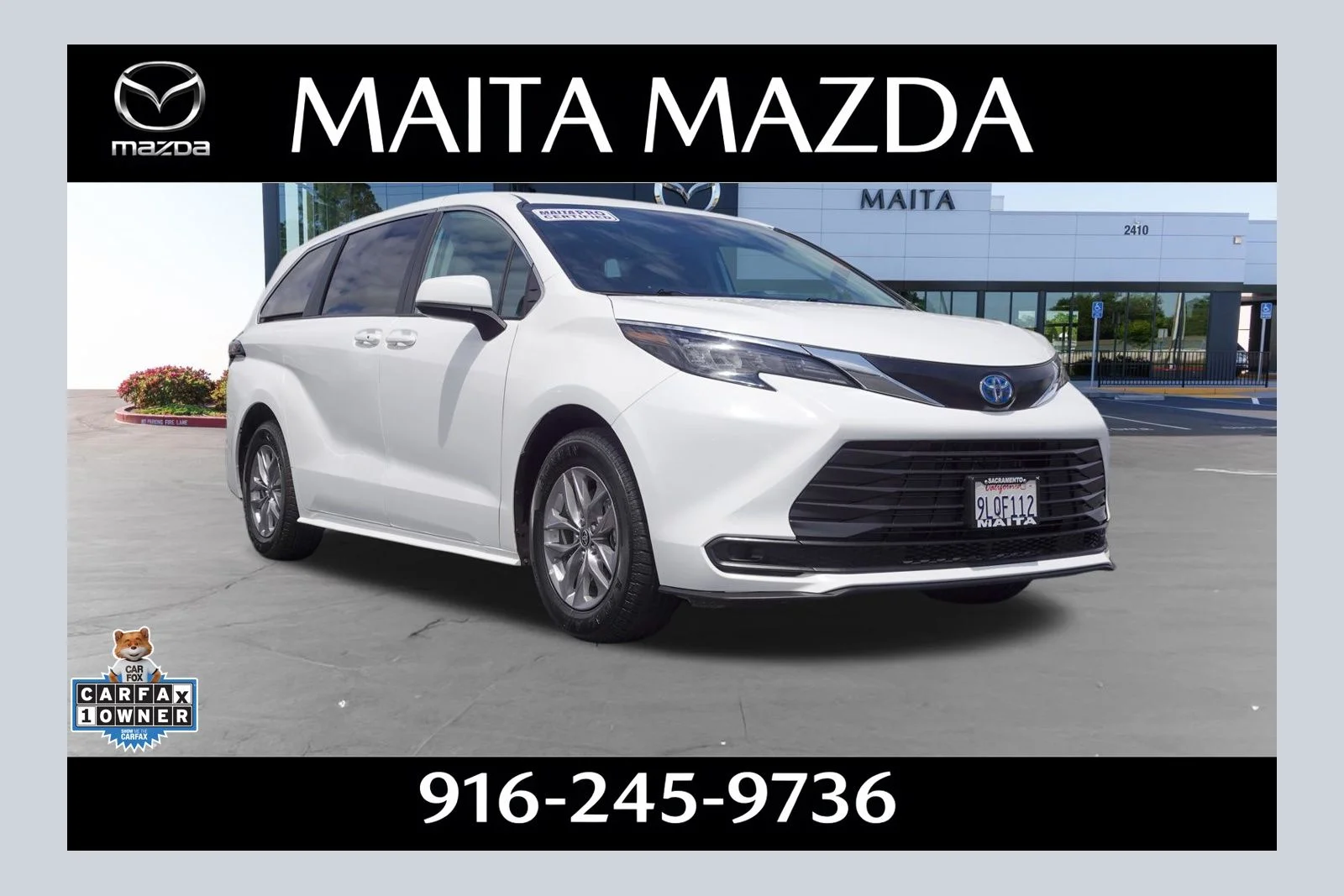 2024 Toyota Sienna LE 8-Passenger Hybrid FWD's photo