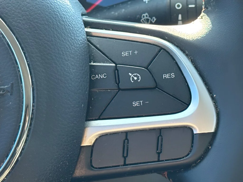 Used 2019 Red Jeep Latitude image 15