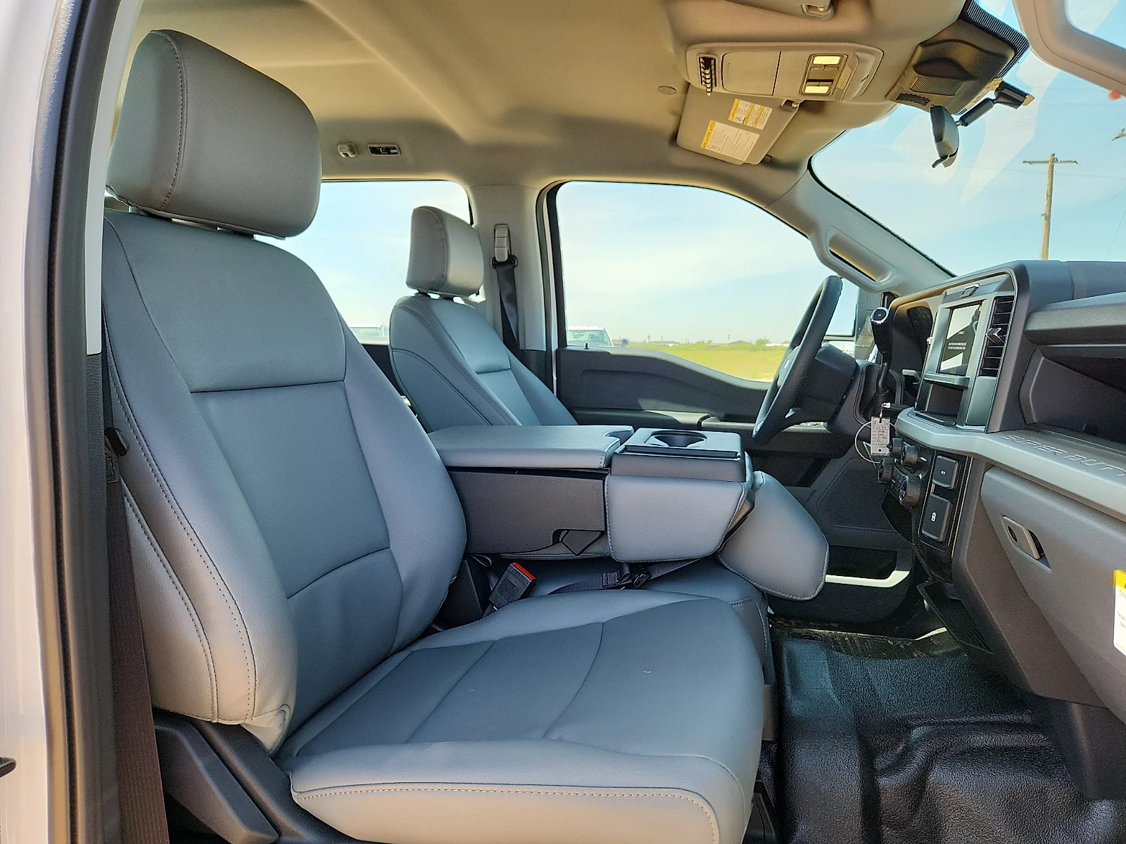 New 2026 Oxford White Ford F-450® XL image 20