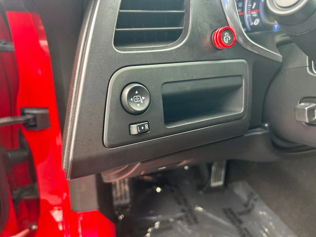 Used 2019 Red Chevrolet Grand Sport image 32