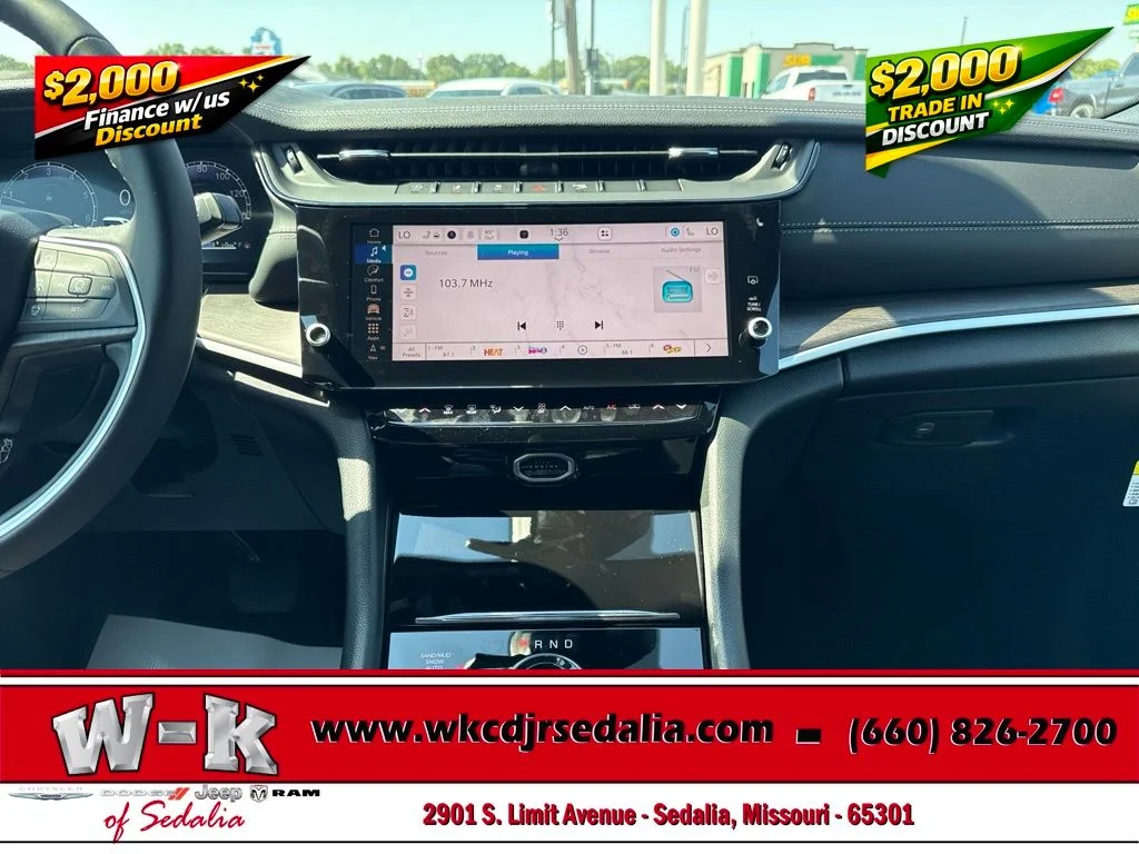 New 2027 Gray Jeep Altitude image 34