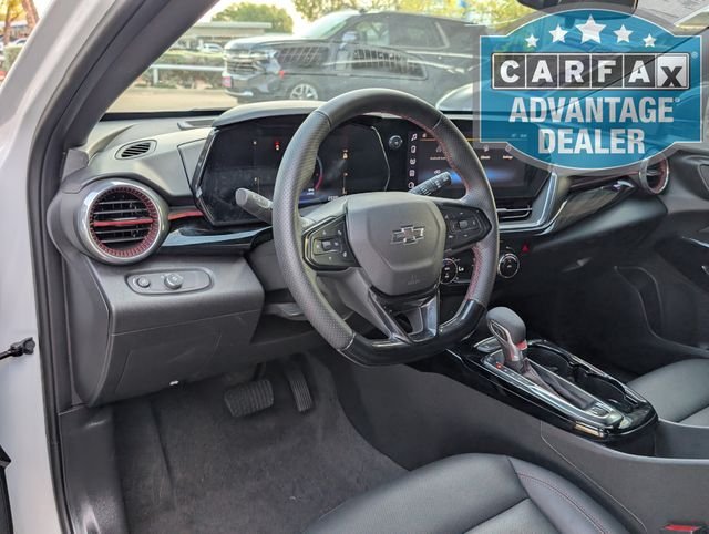 Used 2025 Summit White Chevrolet 2RS image 5