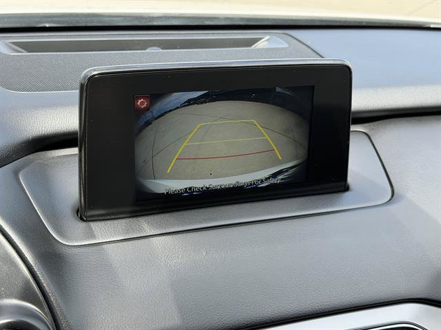Used 2020 Snowflake White Pearl Mica Mazda Sport image 9