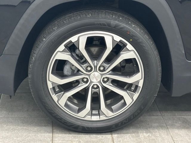 Used 2020 Black GMC SLT image 6