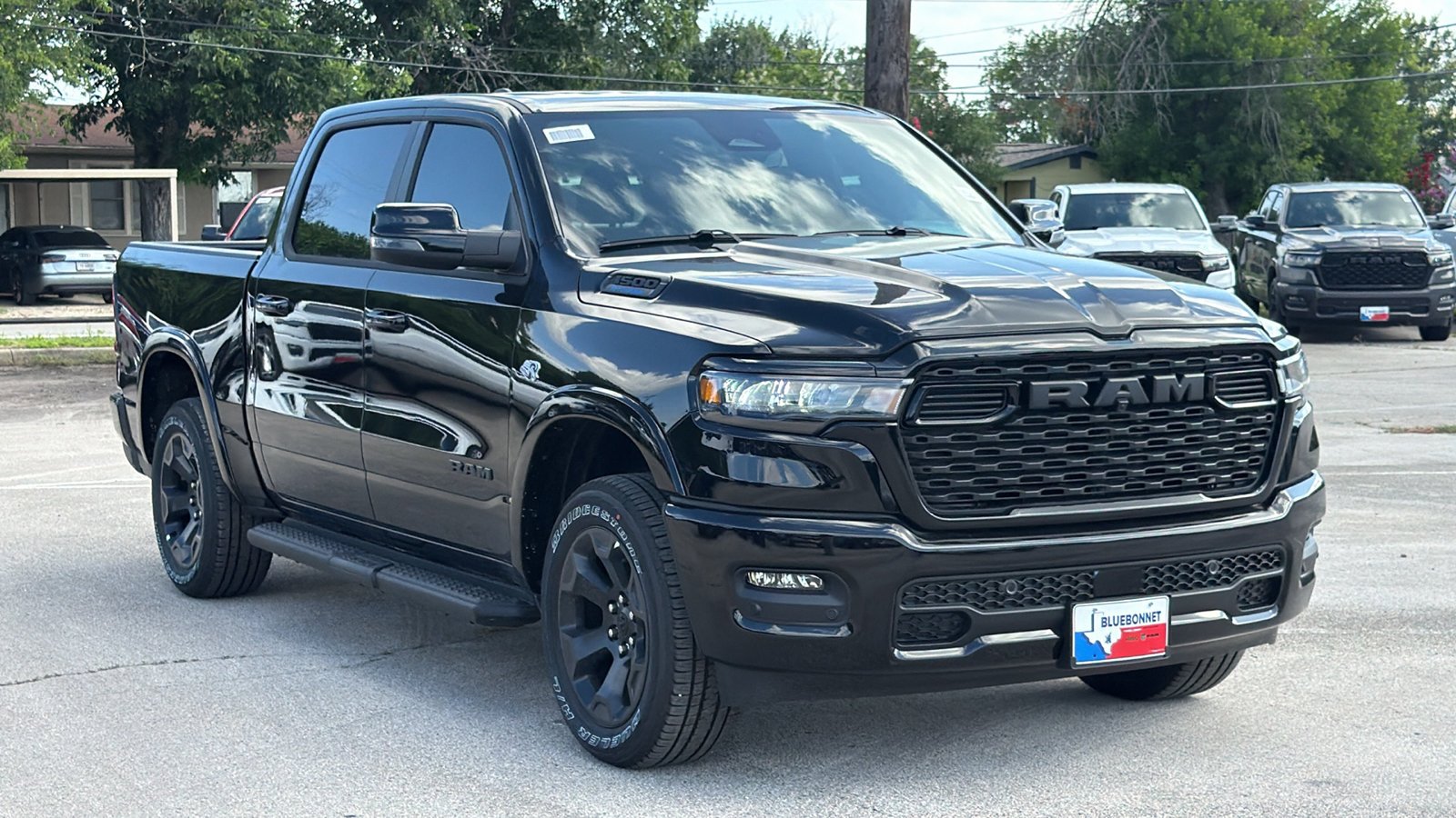 New 2026 Diamond Black Crystal Pearl-Coat Exterior Paint RAM Lone Star image 3