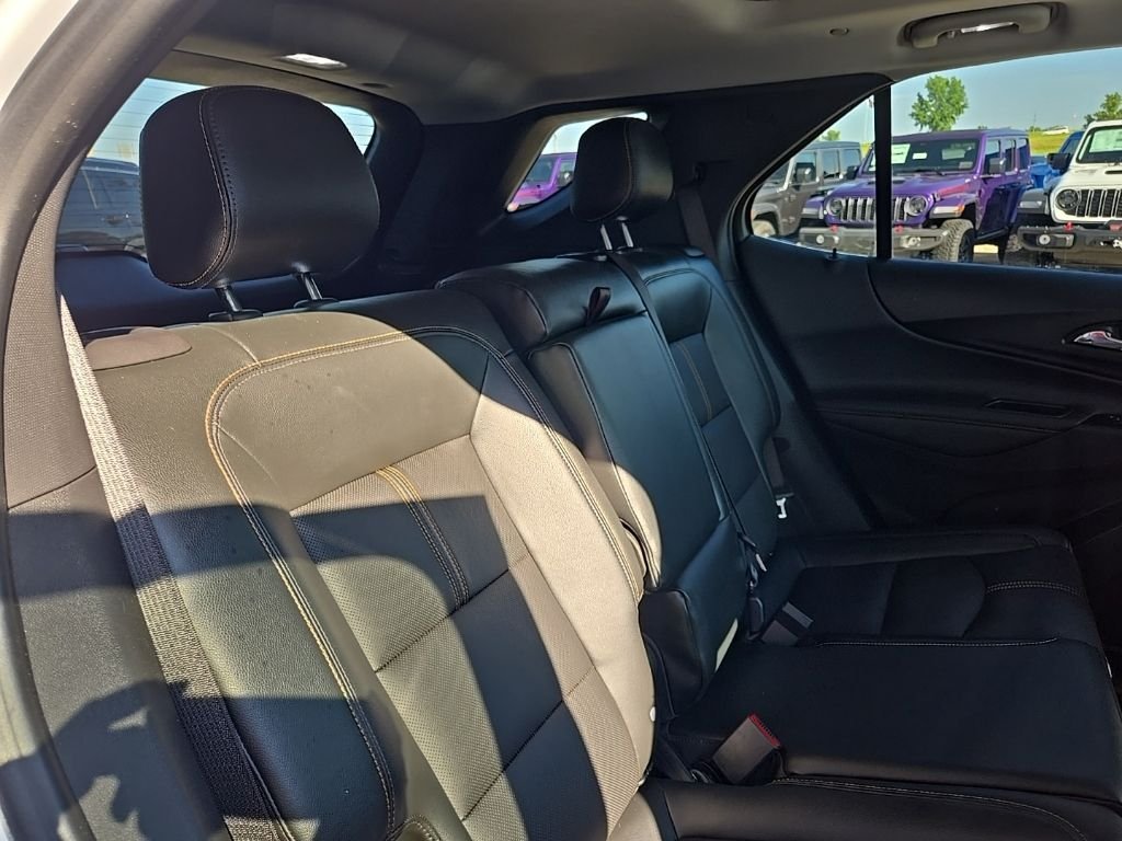 Used 2023 White Chevrolet Premier image 79