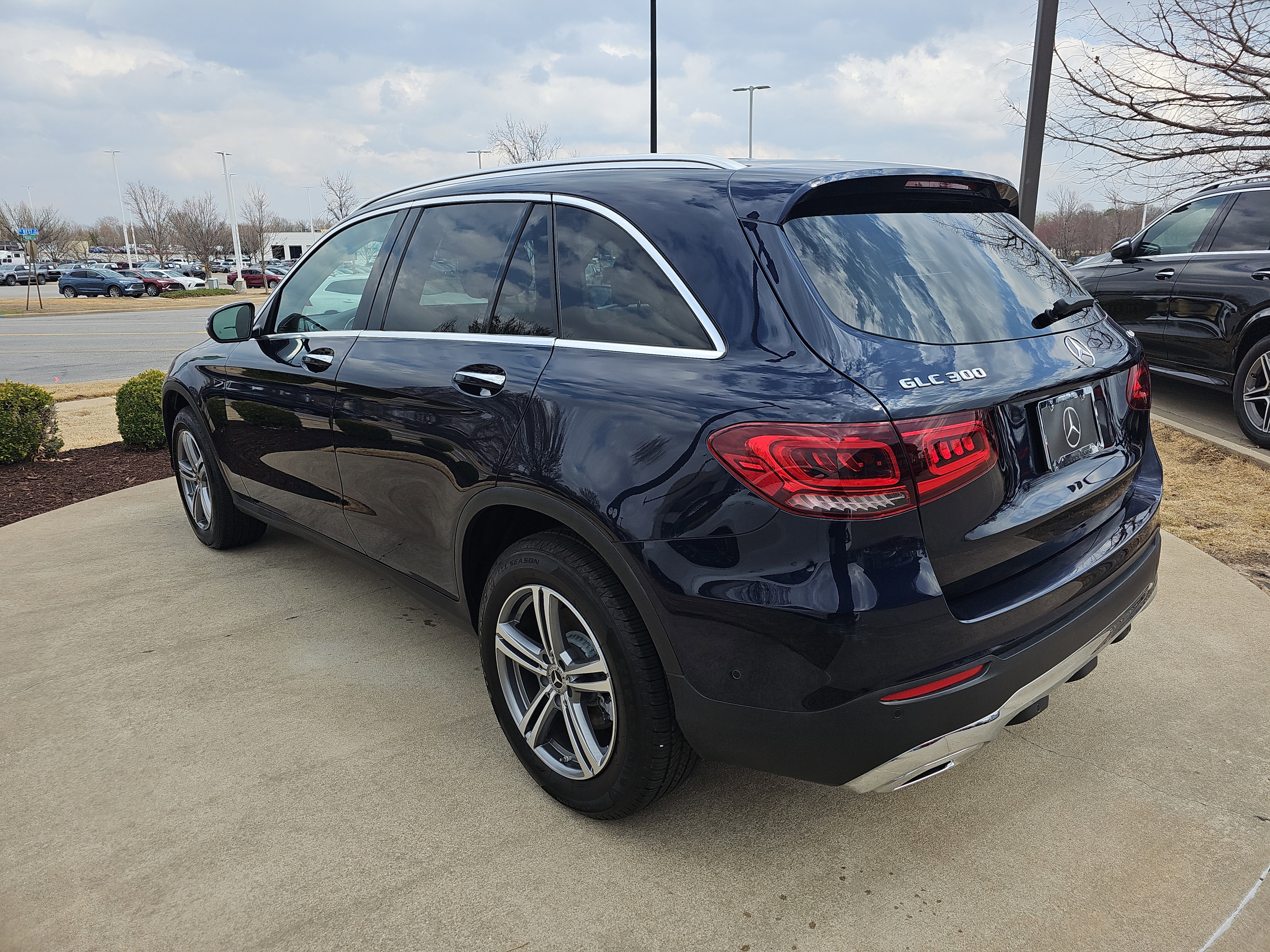 2021 Mercedes-Benz GLC GLC300 - Photo 6