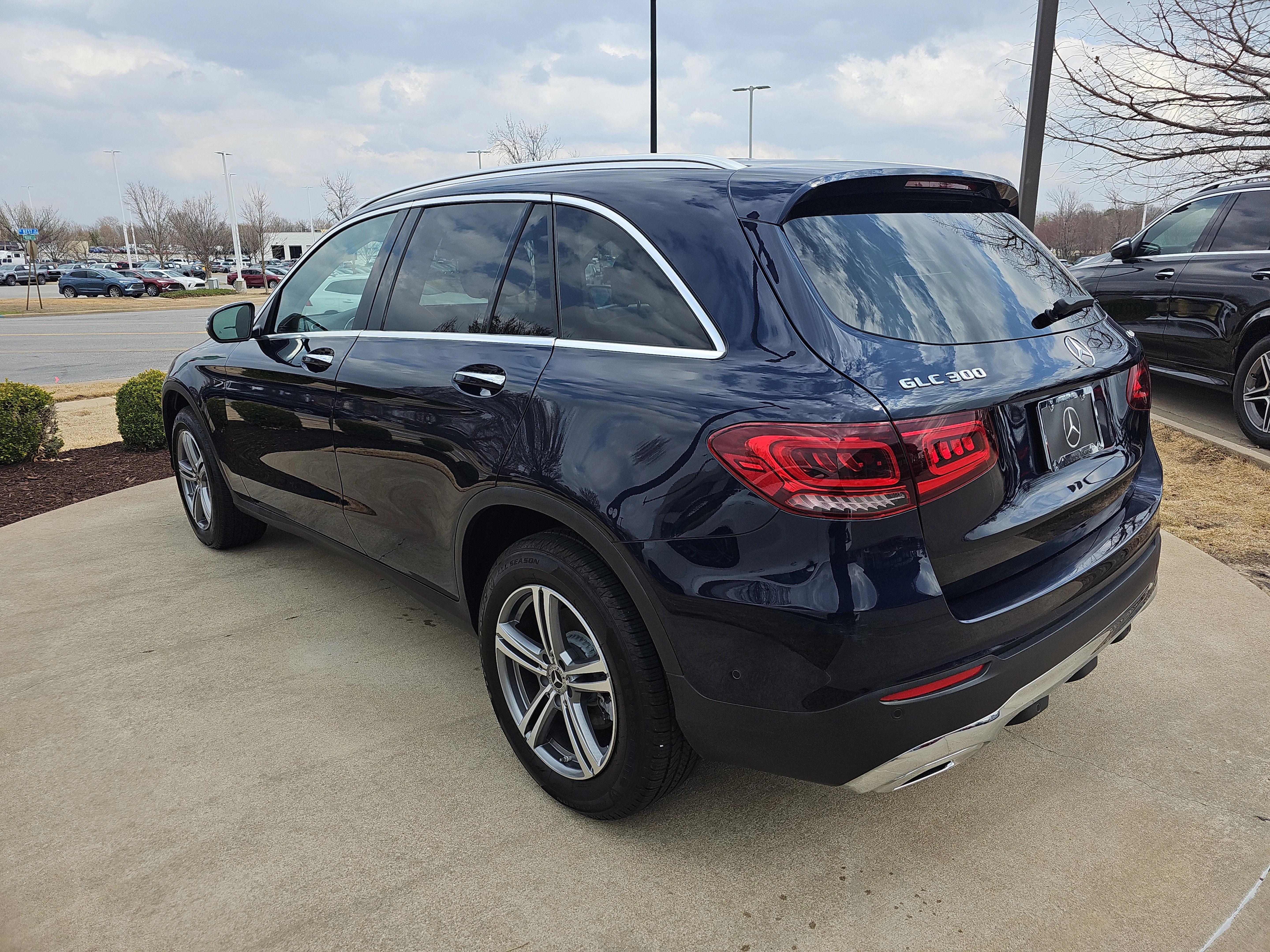 2021 Mercedes-Benz GLC GLC300 - Photo 6