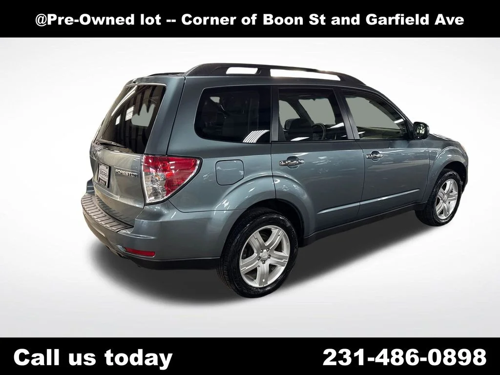 Used 2009  Subaru 2.5X image 5