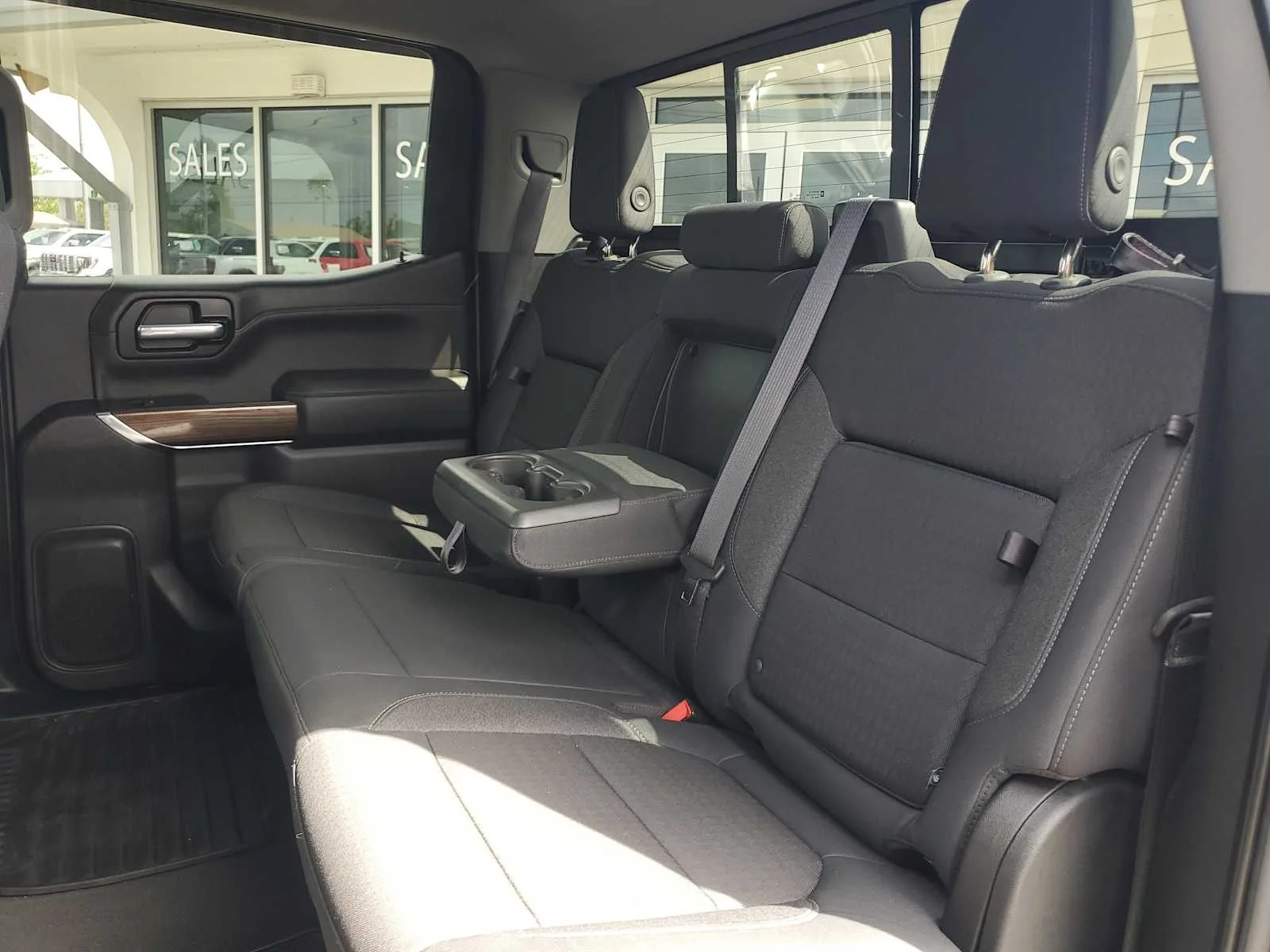 Used 2019 BLACK Chevrolet RST image 24