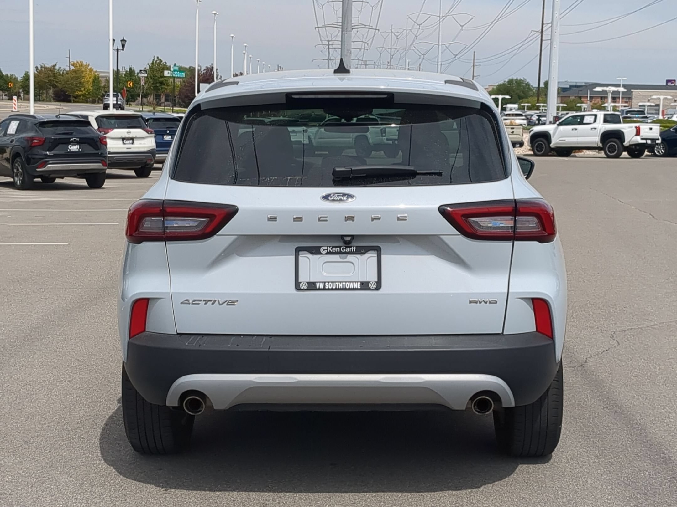 Used 2025 Silver Metallic Ford Active image 4