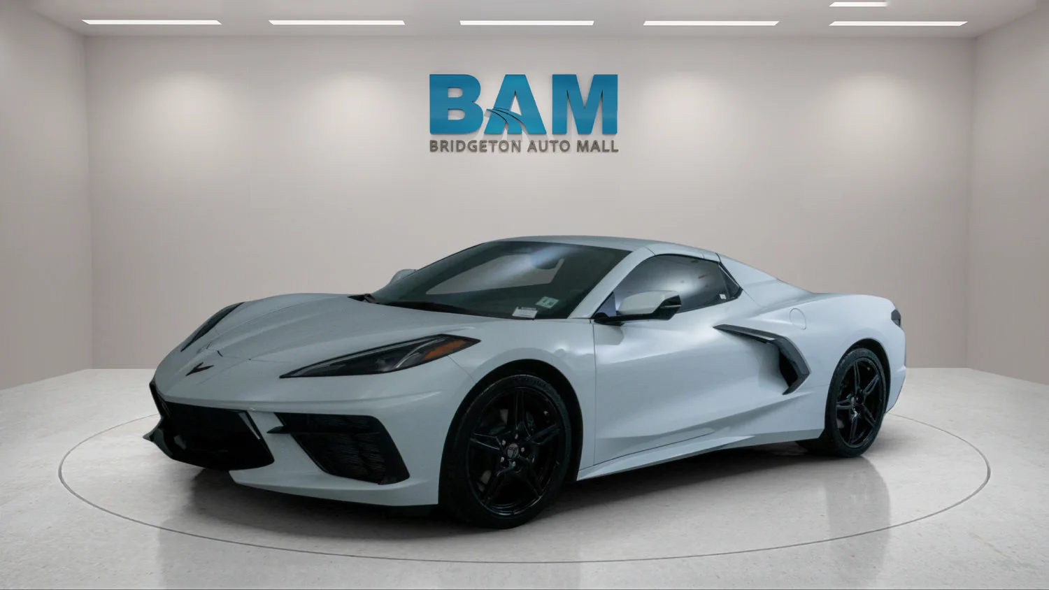 Used 2025 Arctic White Chevrolet 1LT image 3