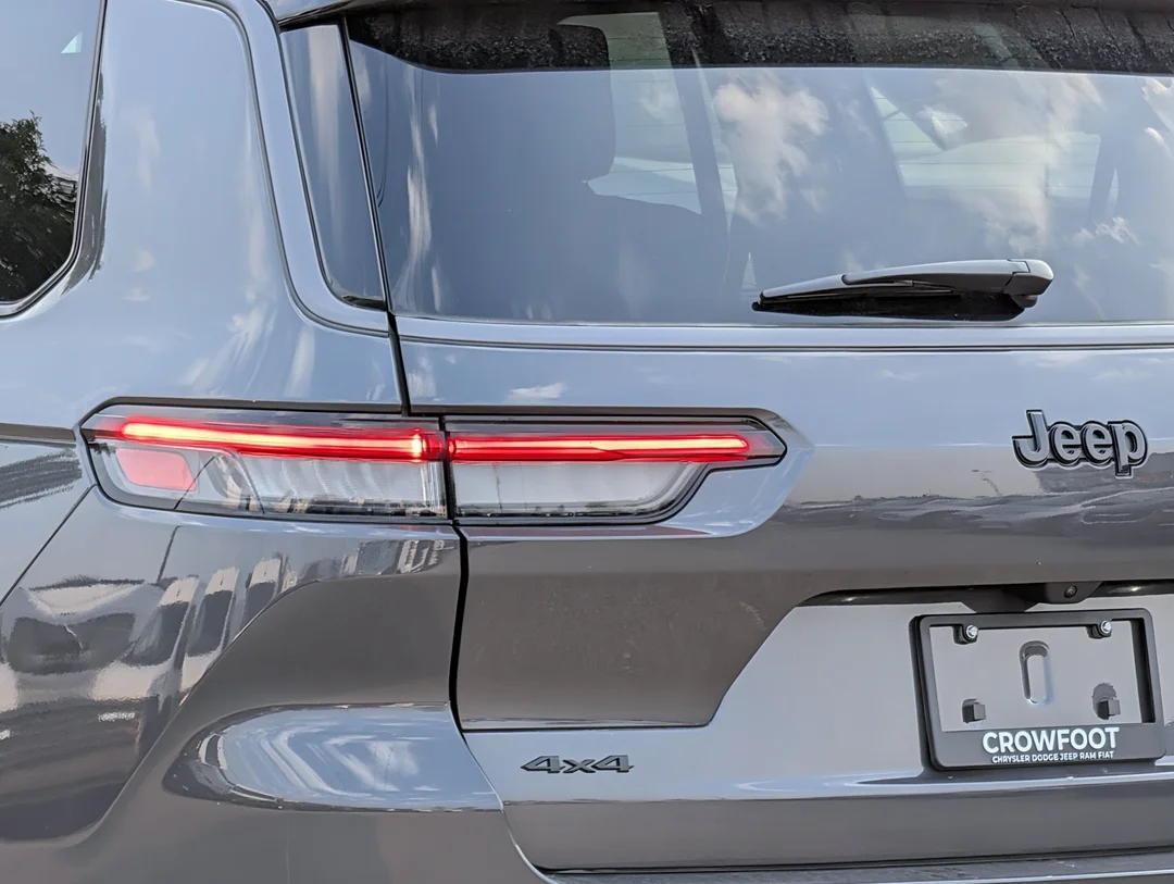 New 2026 Grey Jeep Altitude - - 20 Gloss Black Wheels - Capri Leatherette/Suede - Remote Start - Altitude Pkg & More! image 11