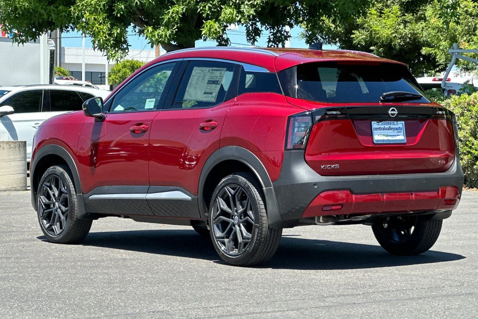 New 2026 Scarlet Ember Tintcoat Nissan SR image 5