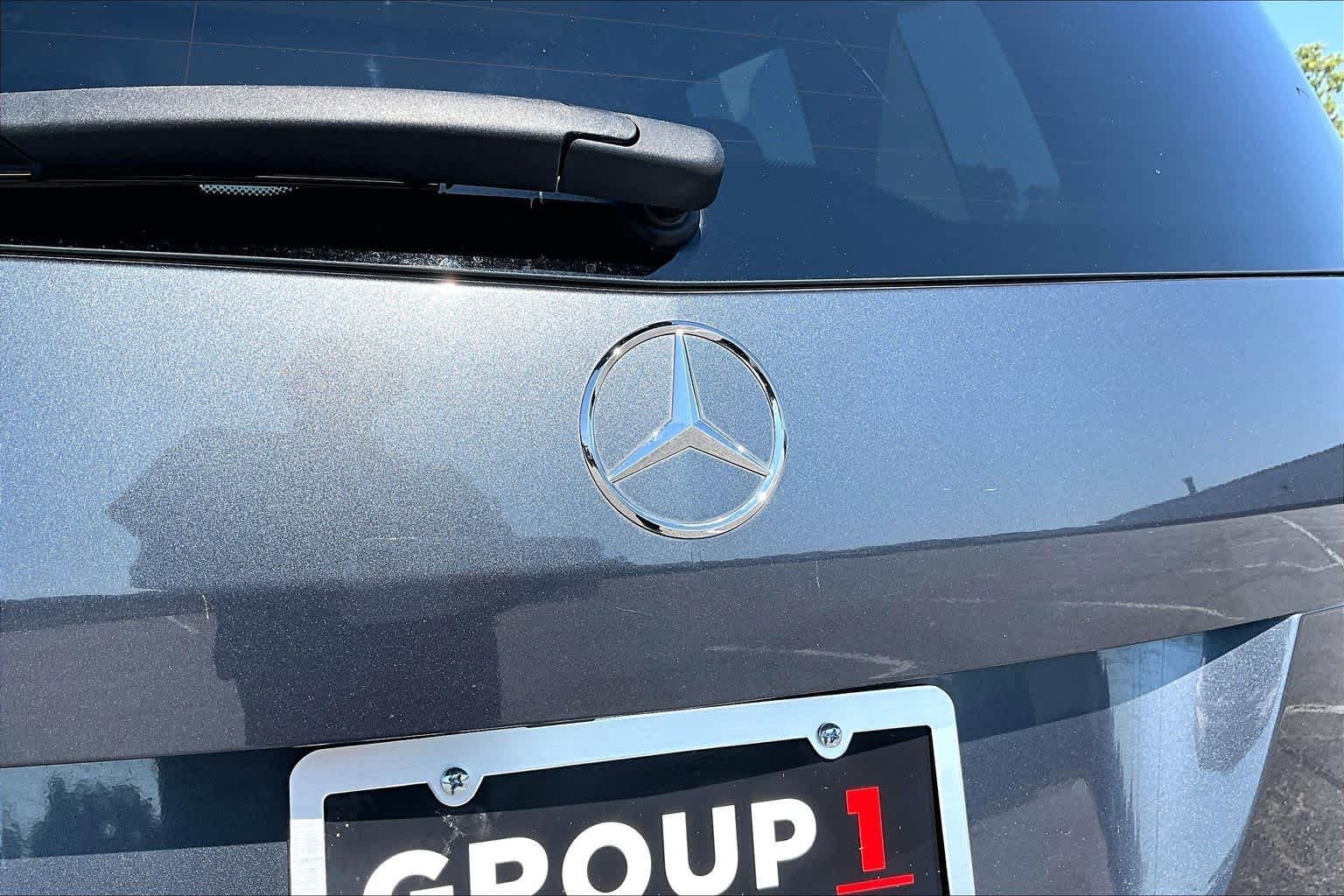 Used 2015 Steel Gray Metallic Mercedes-Benz GLK 350 image 31