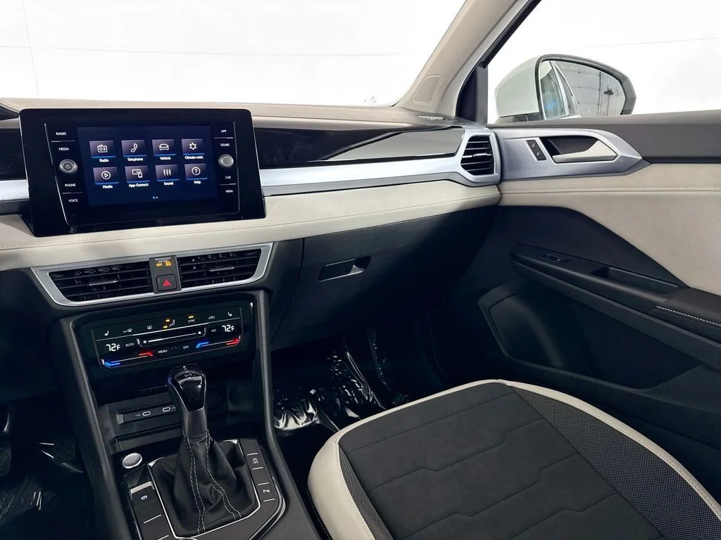 2026 Volkswagen Taos SE - Photo 9