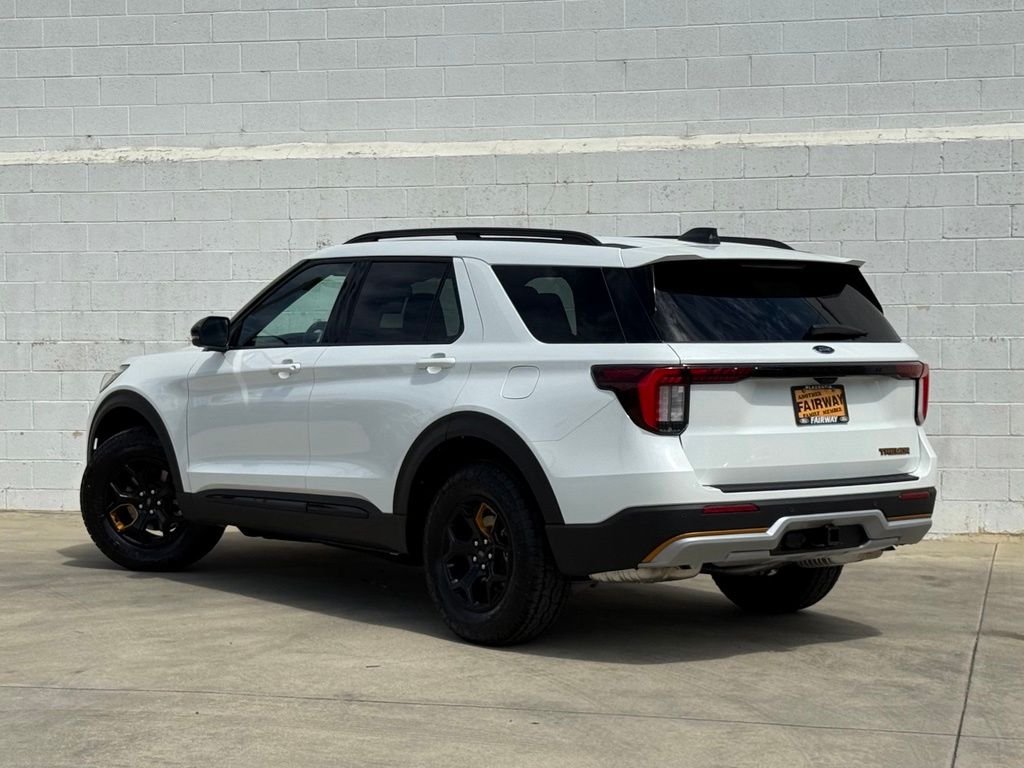 New 2026 Star White Metallic Tri-Coat Ford Tremor® image 3