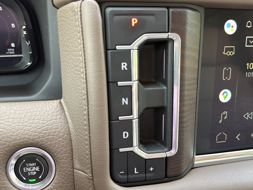 Used 2022 Black GMC Denali image 30
