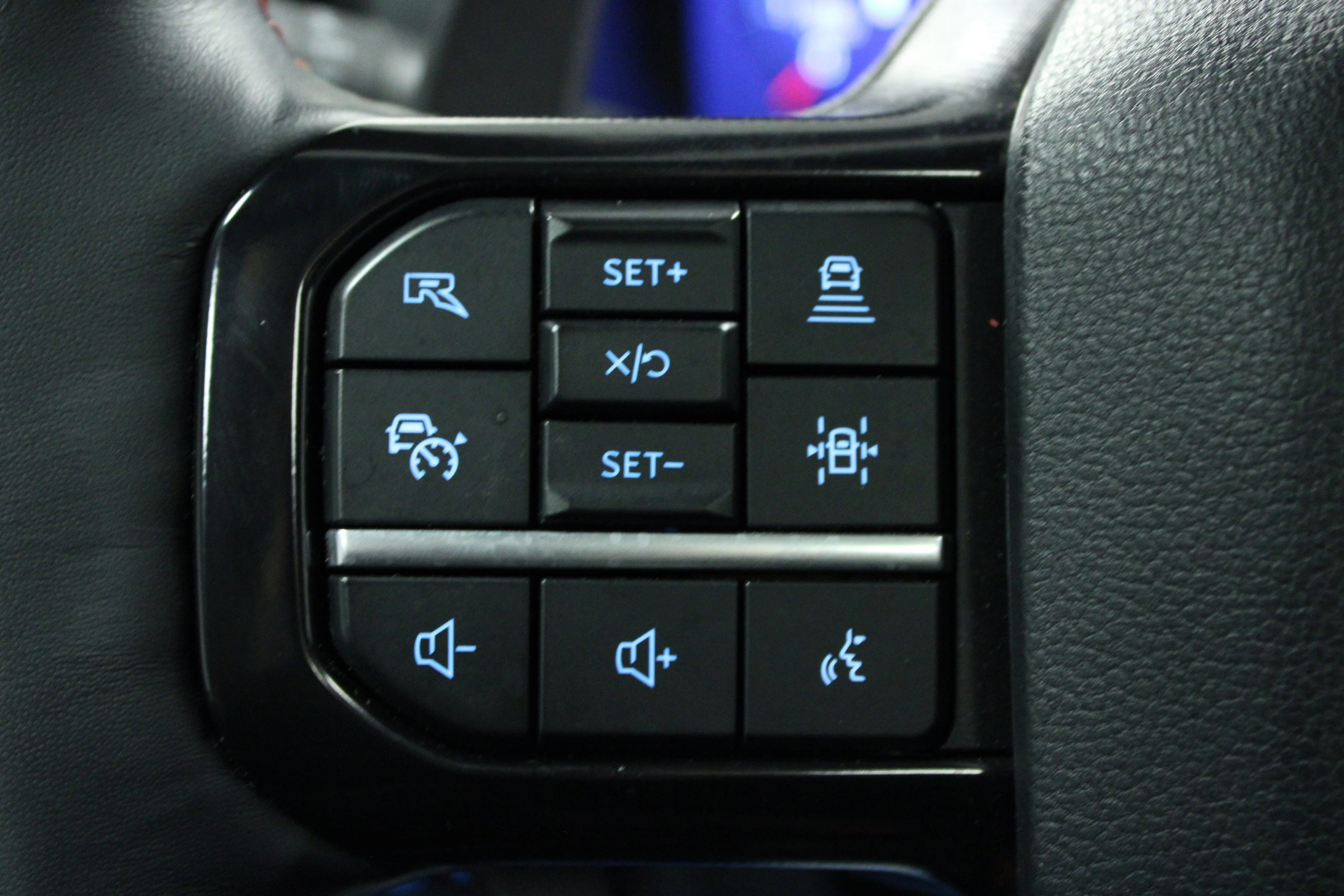 Used 2025 Carbonized Gray Metallic Ford Raptor image 21