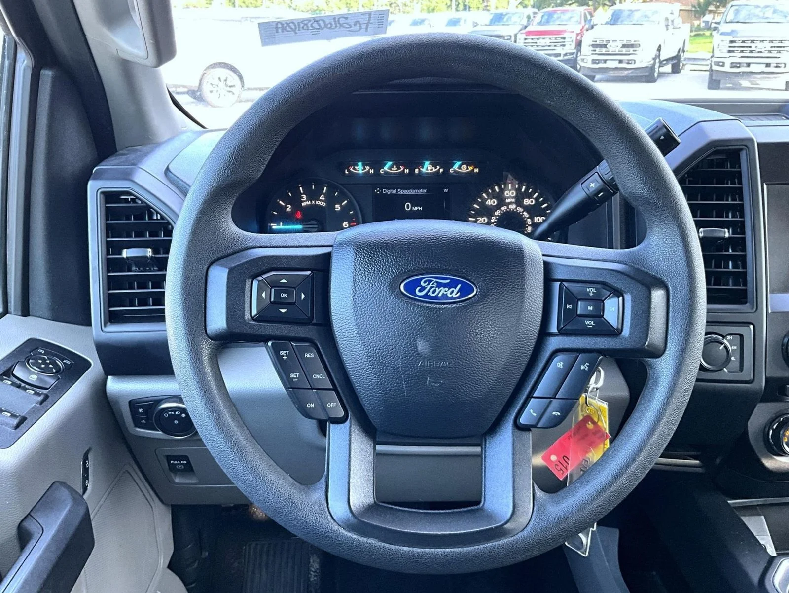 Used 2018 Gray Ford XL image 12