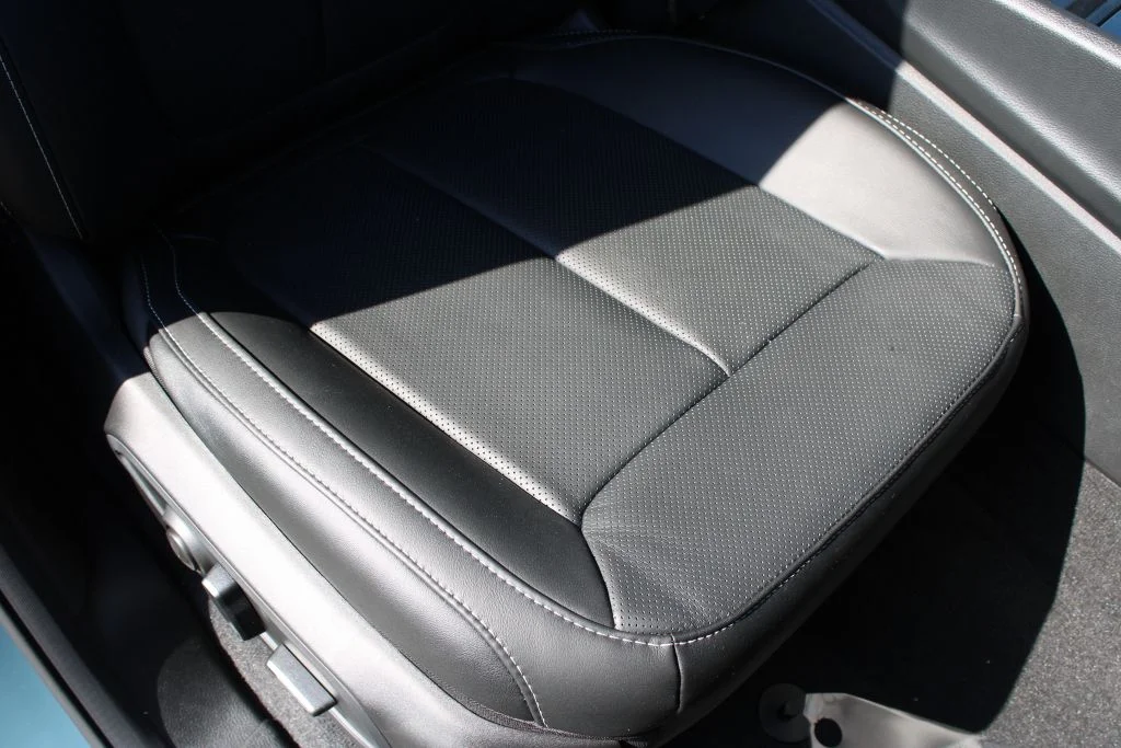 New 2026 Steel Blue Exterior Paint Jeep Limited Reserve image 15
