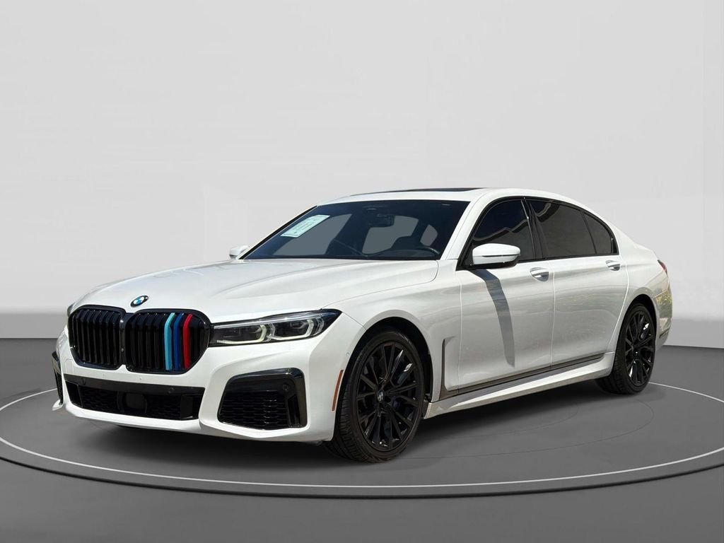 2022 BMW 7 Series 740i's photo