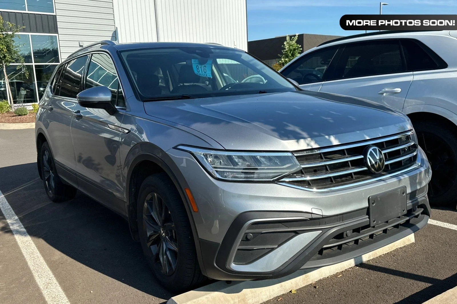 Used 2022  Volkswagen 2.0T SE image 1