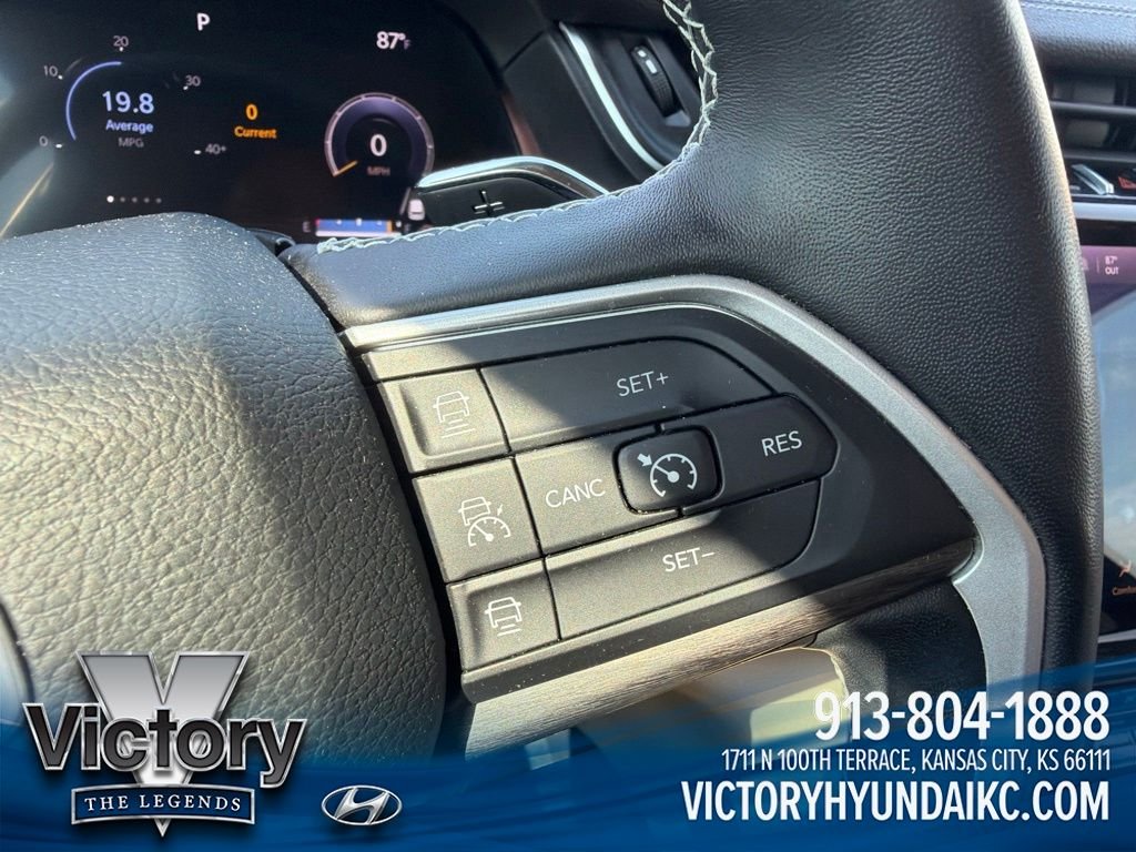 Used 2022 White Jeep Limited image 16