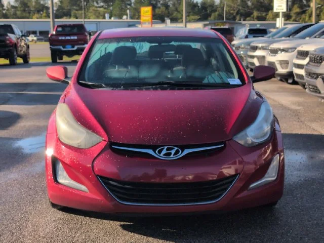 Used 2016 Red Hyundai SE image 8
