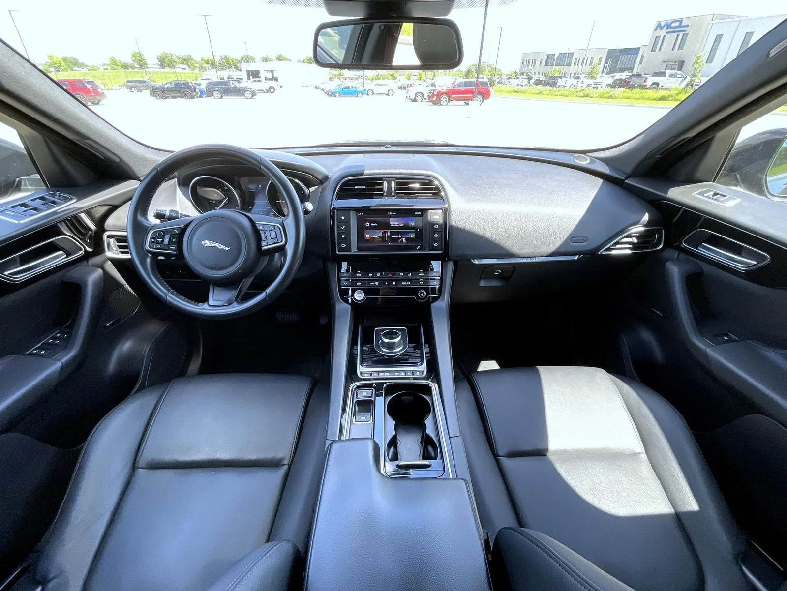 Used 2018 Black Jaguar 20d Premium image 15