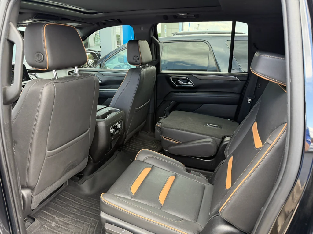 Used 2023 Onyx Black GMC AT4 image 6