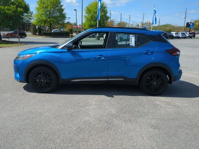 Used 2023 Blue Nissan SR image 6