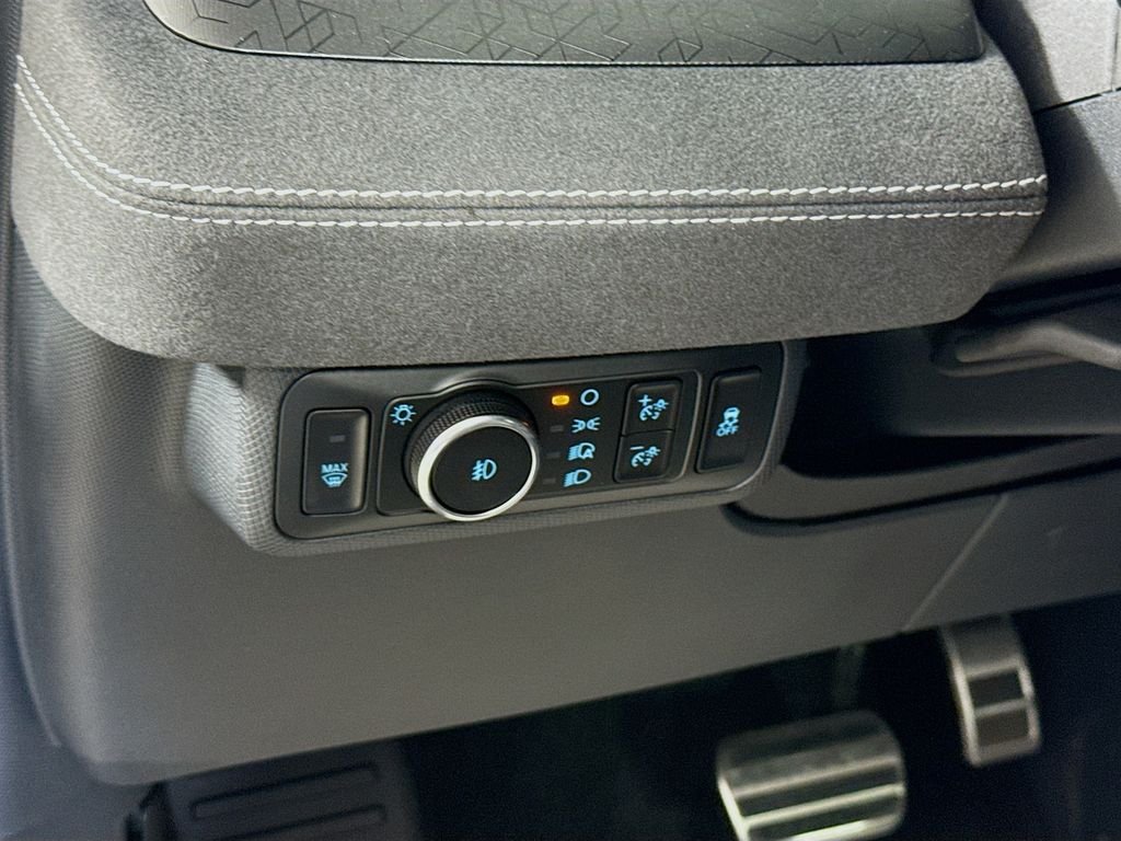 Used 2025 Shadow Black Ford GT image 15