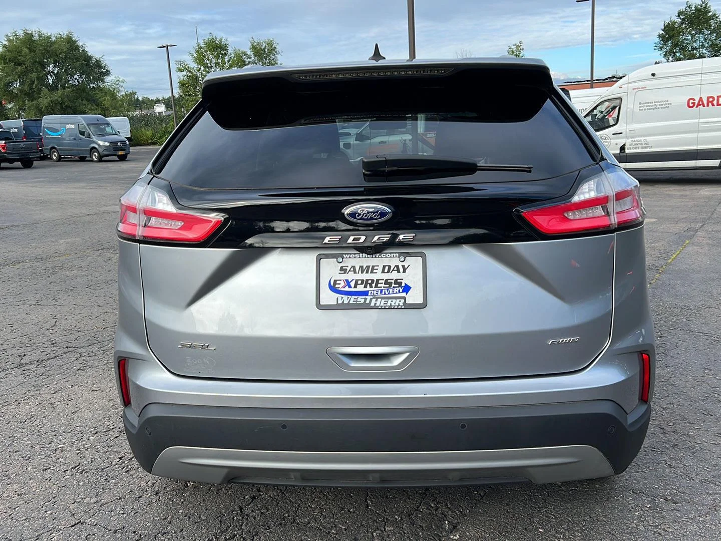 Used 2021 Iconic Silver Ford SEL image 6