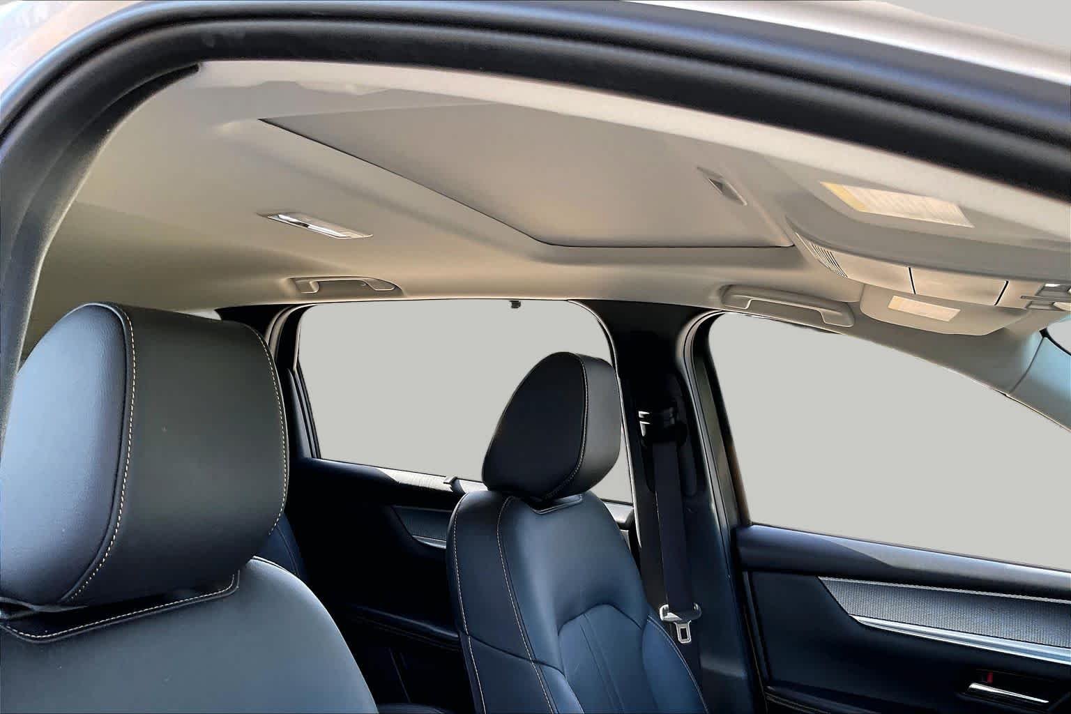 Used 2025 Platinum Quartz Mazda Preferred Package image 14